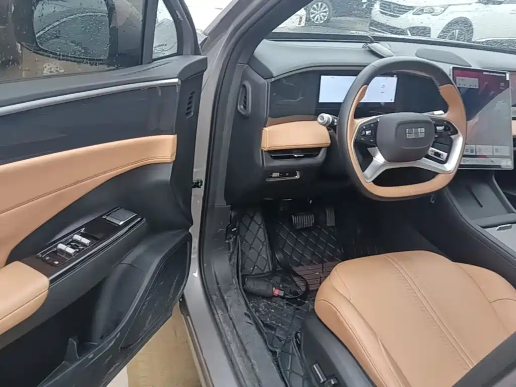 Geely Galaxy L7 2024 — фото 16