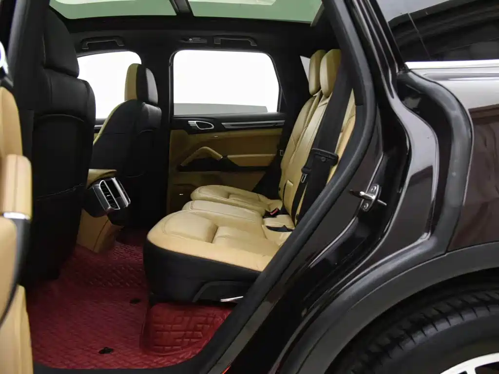 Porsche Cayenne 2015 — фото 15