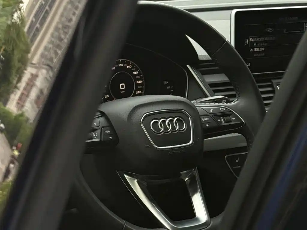 Audi Q5L 2021 — фото 20