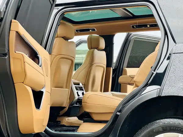Land Rover Range Rover 2023