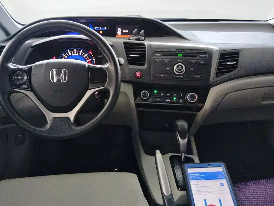 Honda Civic 2016 — фото 12