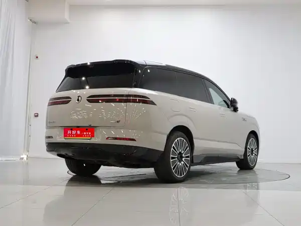 Denza N8L 2025