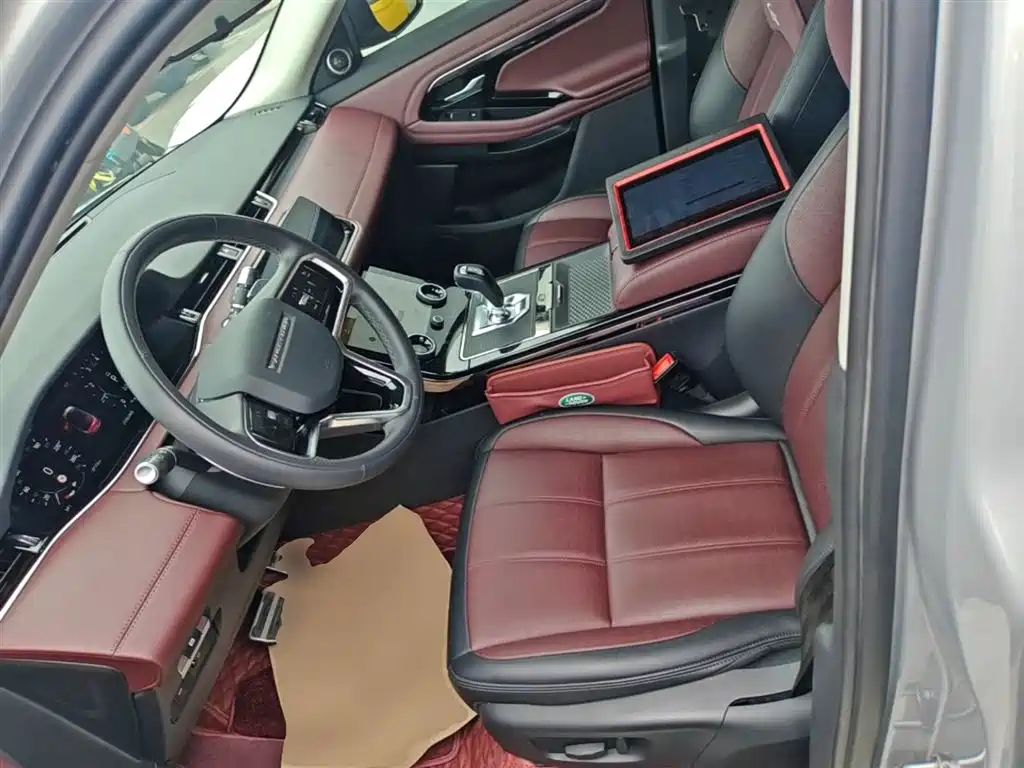 Land Rover Evoque 2021 — фото 15