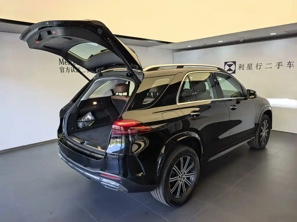 Mercedes-Benz GLE 2026 — фото 12