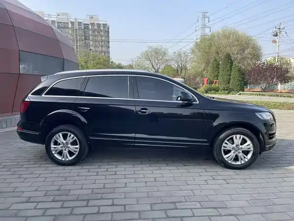 Audi Q7 2011