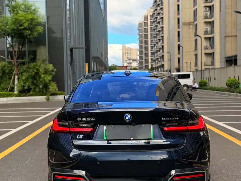 BMW i3 2023 — фото 10