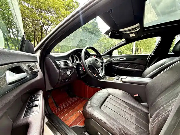 Mercedes-Benz CLS 2012