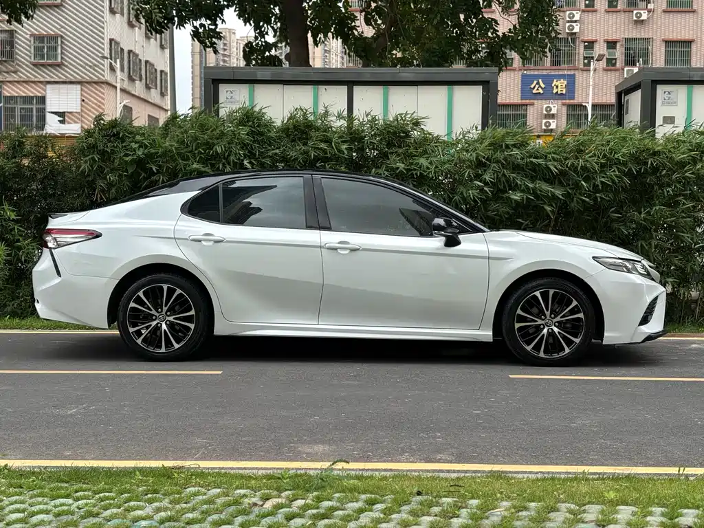 Toyota Camry 2020