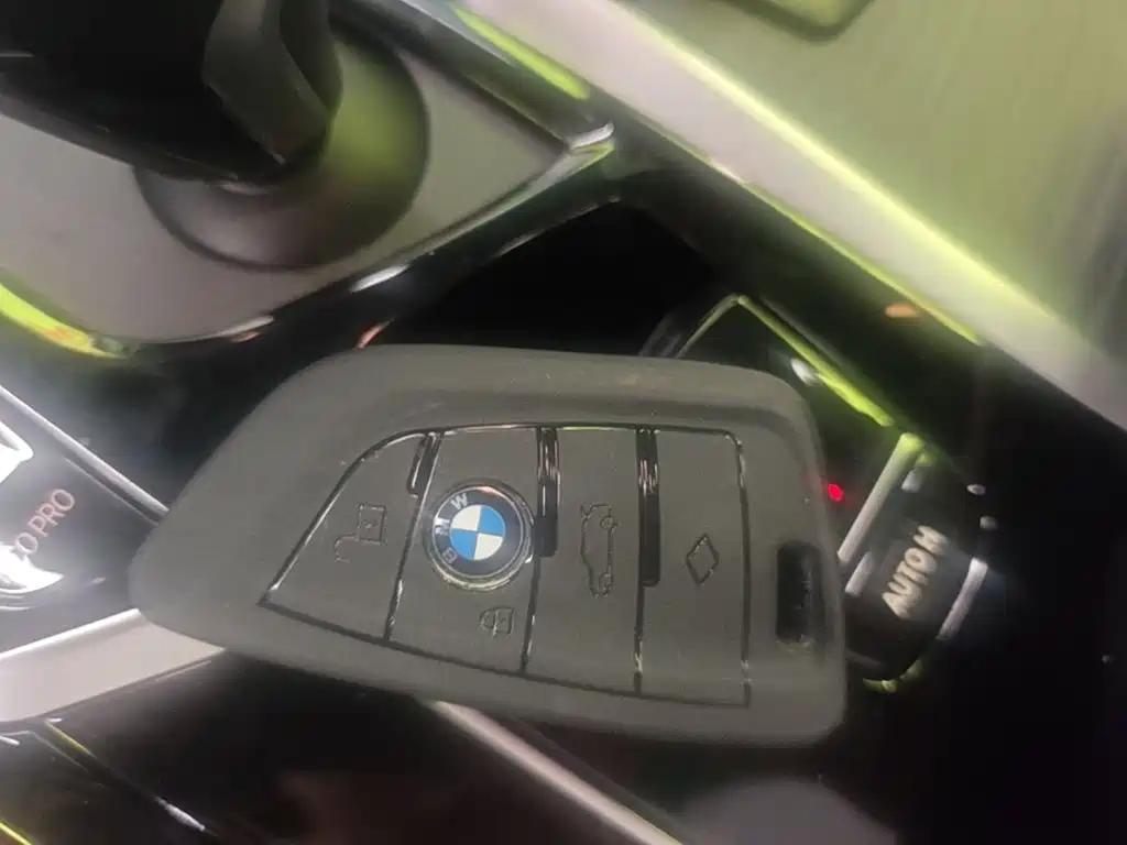 BMW 5 Series 2023 — фото 17