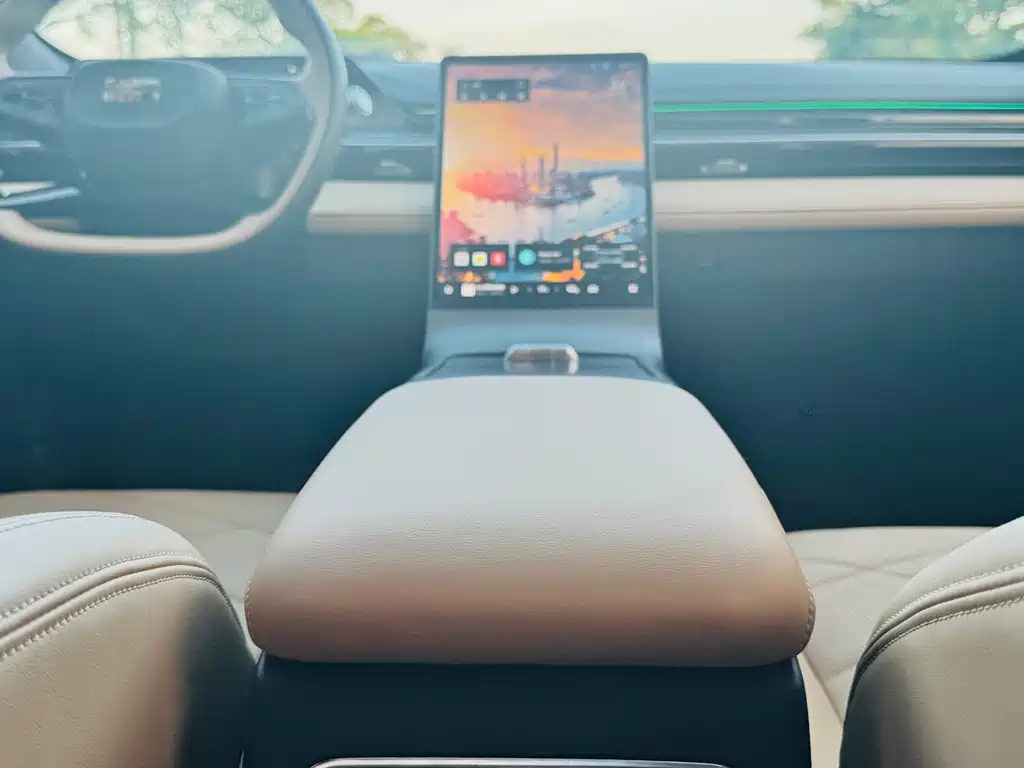 Geely Galaxy L6 2023 — фото 16