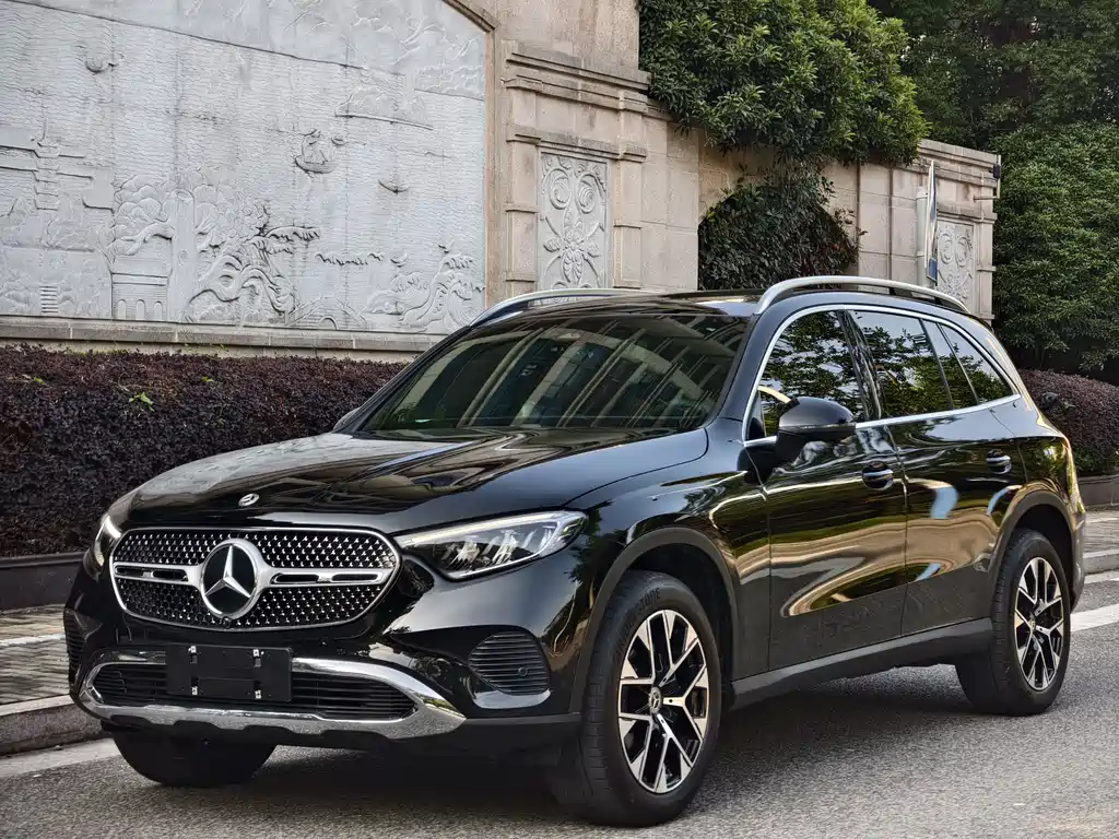 Mercedes-Benz GLC 2024 — фото 1