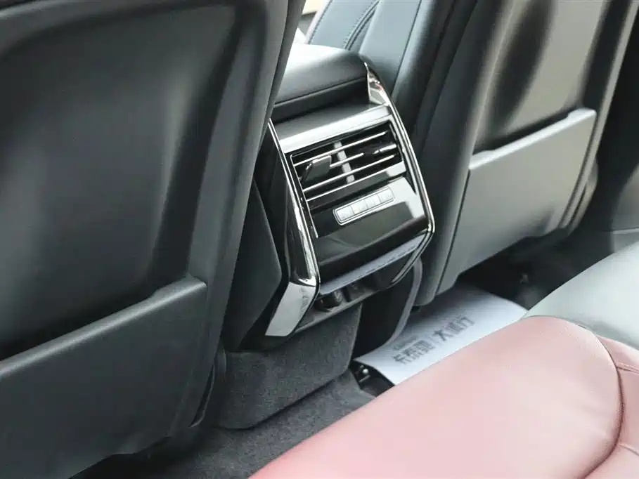 Land Rover Sport 2024 — фото 19