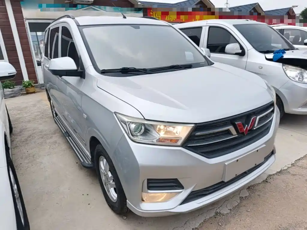 Wuling Hongguang 2018