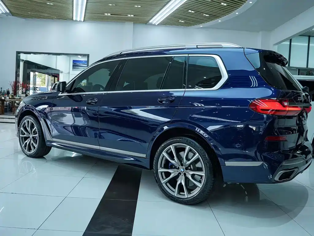BMW X7 2022 — фото 19
