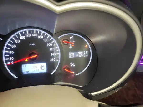 Nissan Quest 2016
