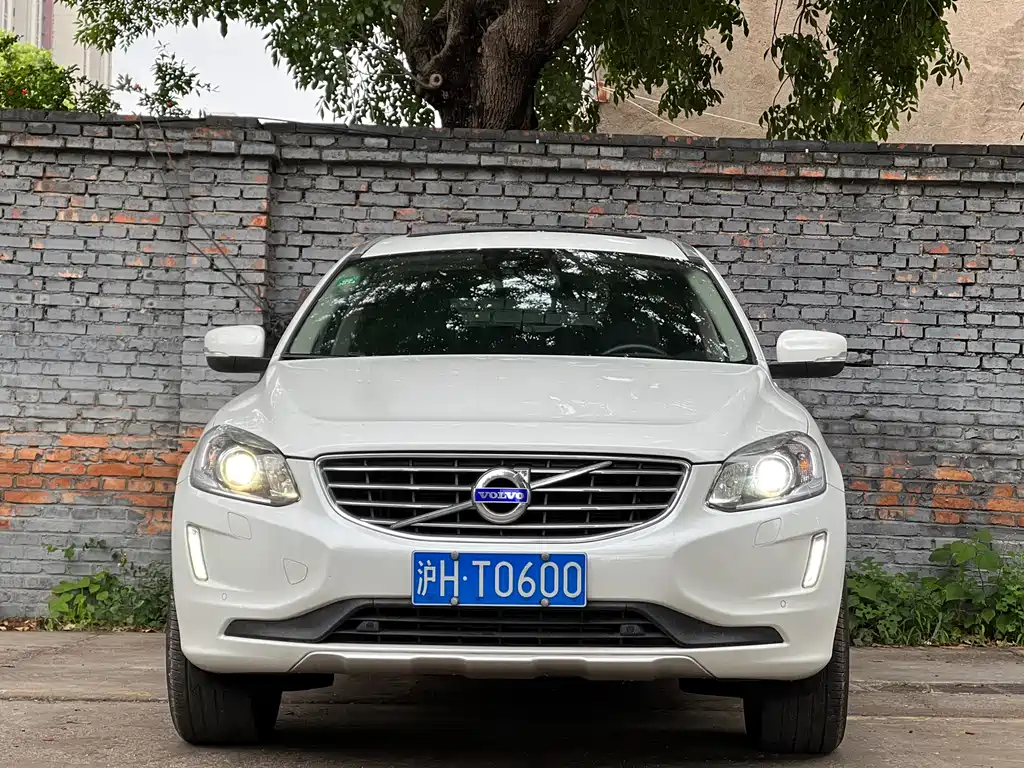 Volvo XC60 2016 — фото 2