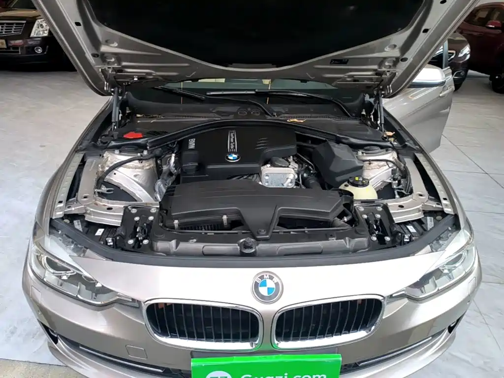 BMW 3 Series 2015 — фото 20