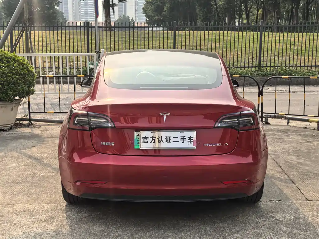 Tesla Model 3 2020 — фото 17