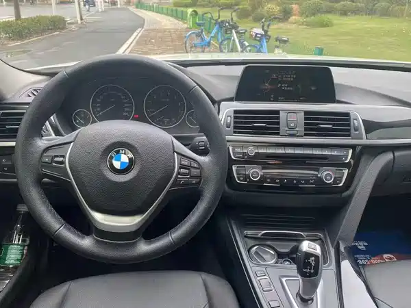 BMW 3 Series 2013