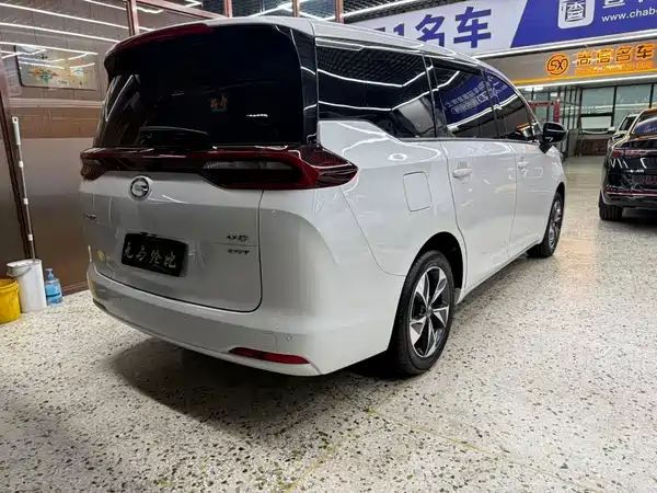 GAC Trumpchi M6 2022