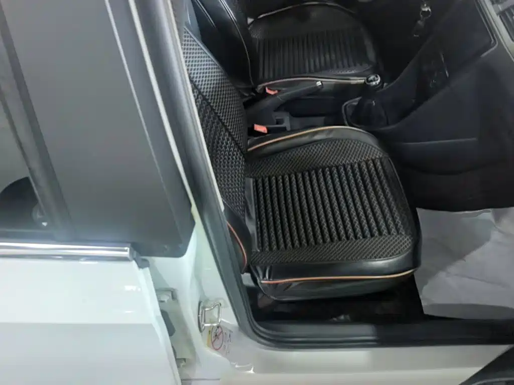 Skoda Rapid Spaceback 2016 — фото 25