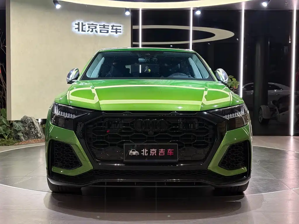 Audi RS Q8 2022 — фото 2