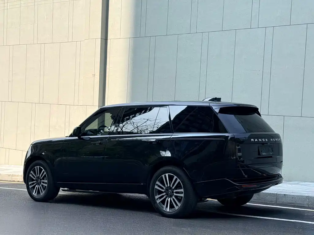 Land Rover Range Rover 2023 — фото 3