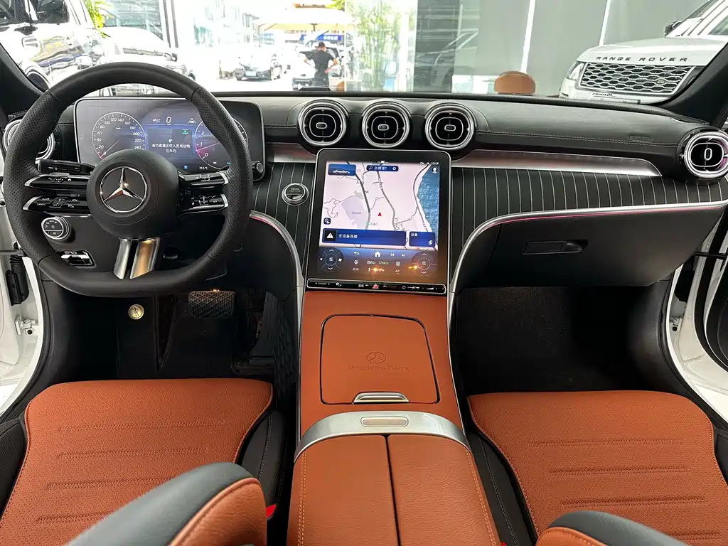 Mercedes-Benz C-Class 2025 — фото 6