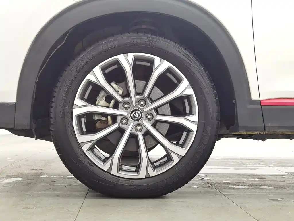 Changan CS85 COUPE 2021 — фото 17