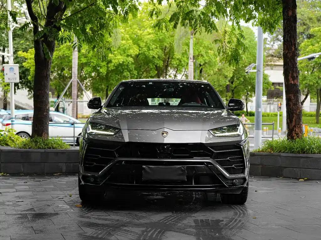 Lamborghini Urus 2021 — фото 4