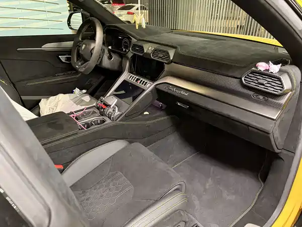 Lamborghini Urus 2023