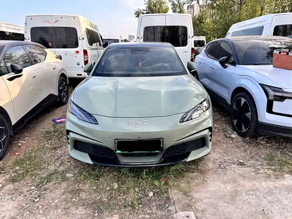 BYD Seal 06GT 2025