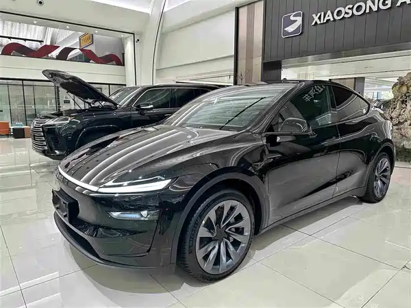 Tesla Model Y 2026