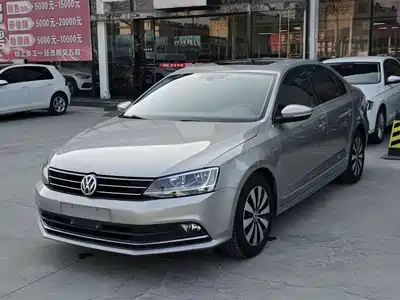 Volkswagen Sagitar 2018