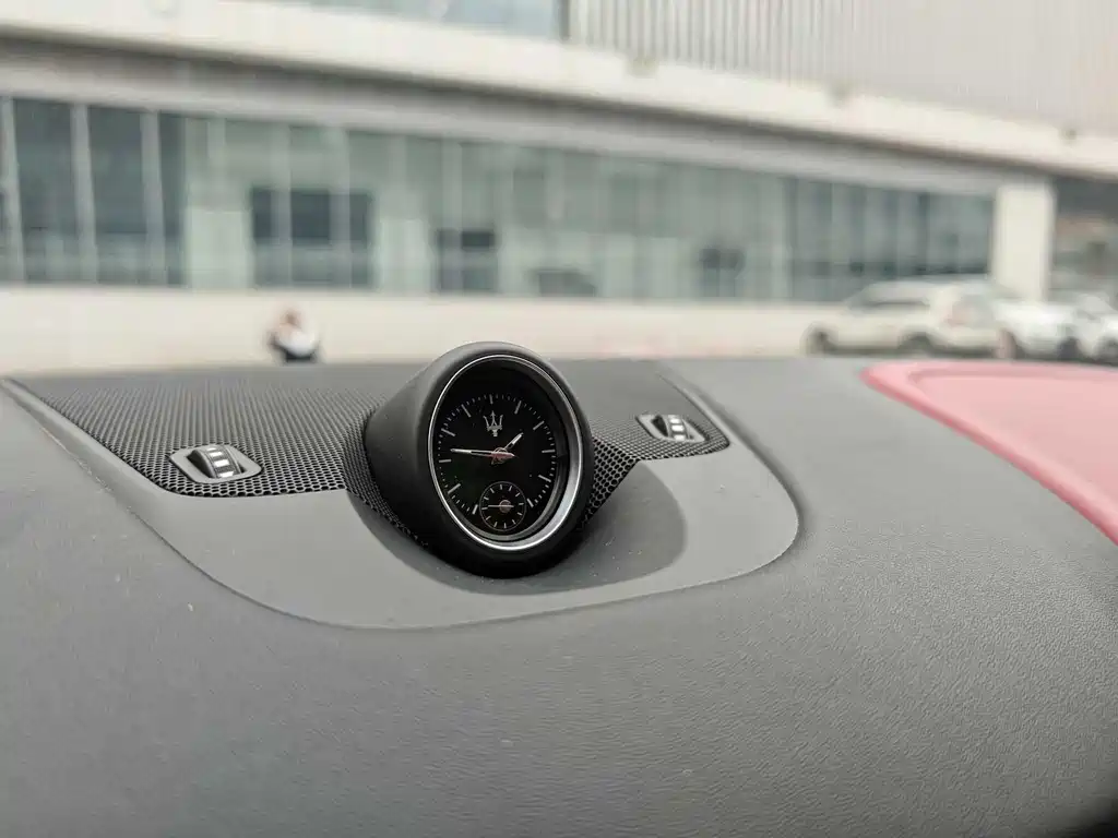 Maserati Levante 2021 — фото 14