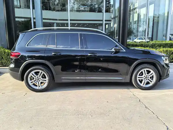 Mercedes-Benz GLB 2022