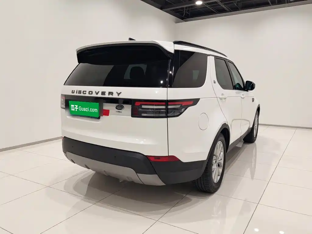 Land Rover Discovery 2017 — фото 6