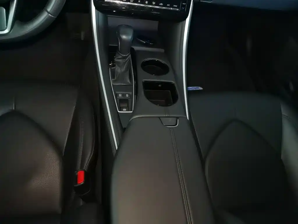 Toyota Avalon 2023 — фото 14