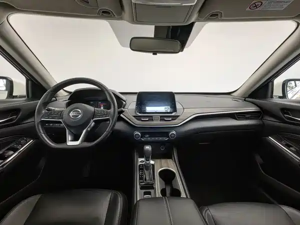 Nissan Teana 2022