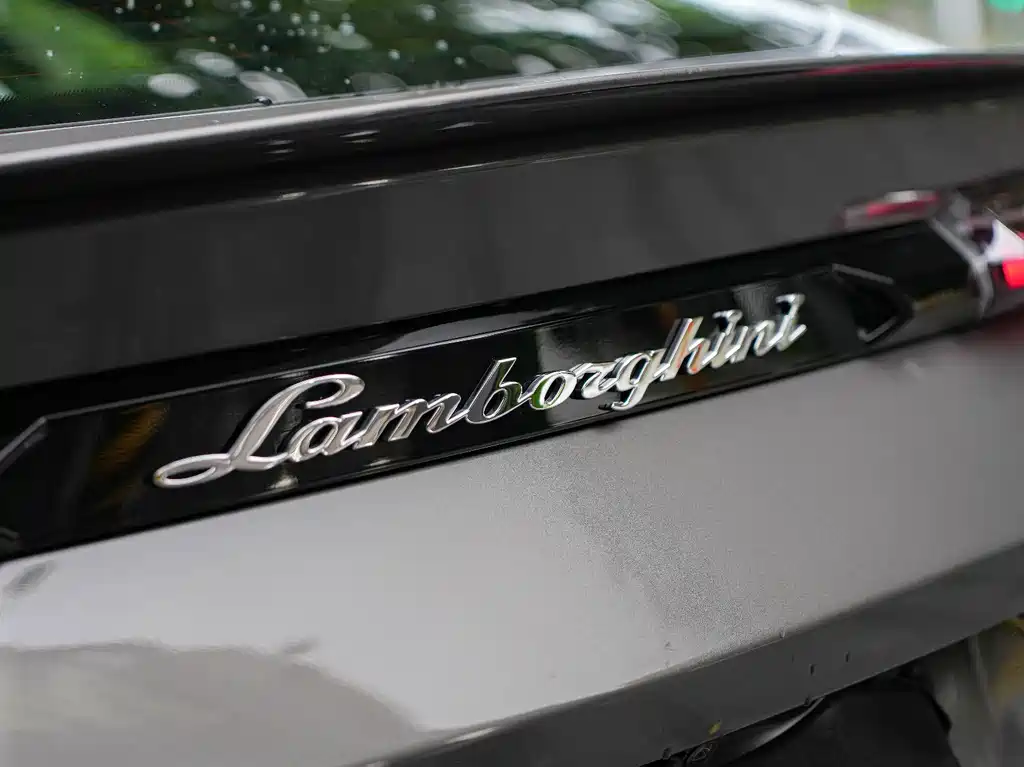 Lamborghini Urus 2021 — фото 2