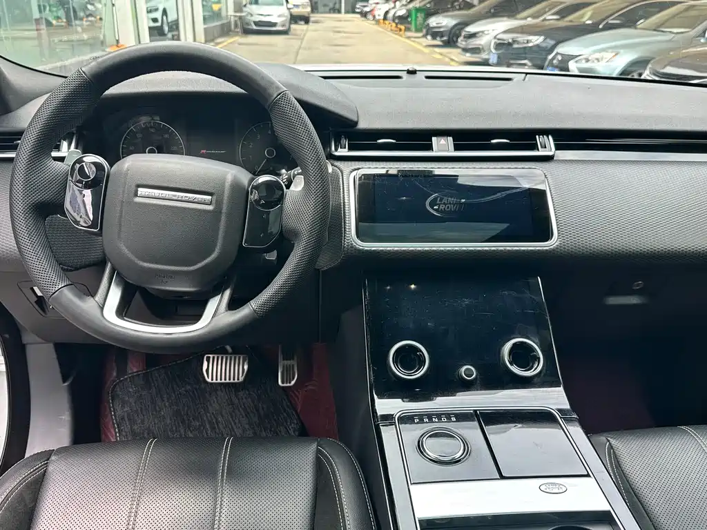 Land Rover Velar 2019 — фото 12