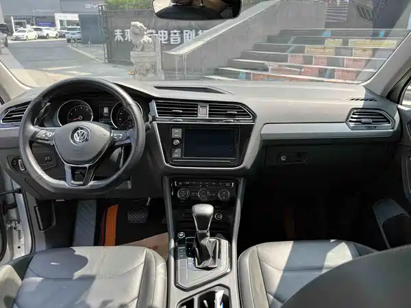 Volkswagen Tiguan L 2019