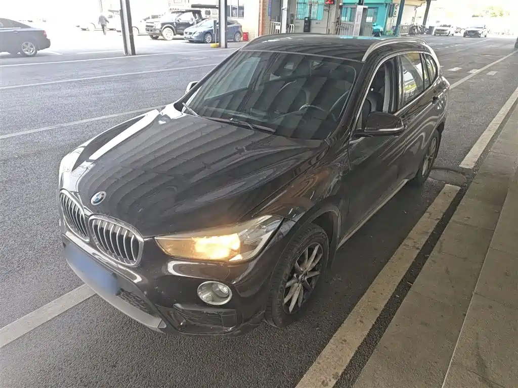 BMW X1 2019 — фото 1