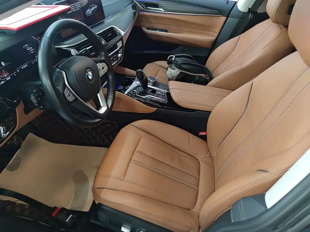 BMW 6 Series GT 2021 — фото 15