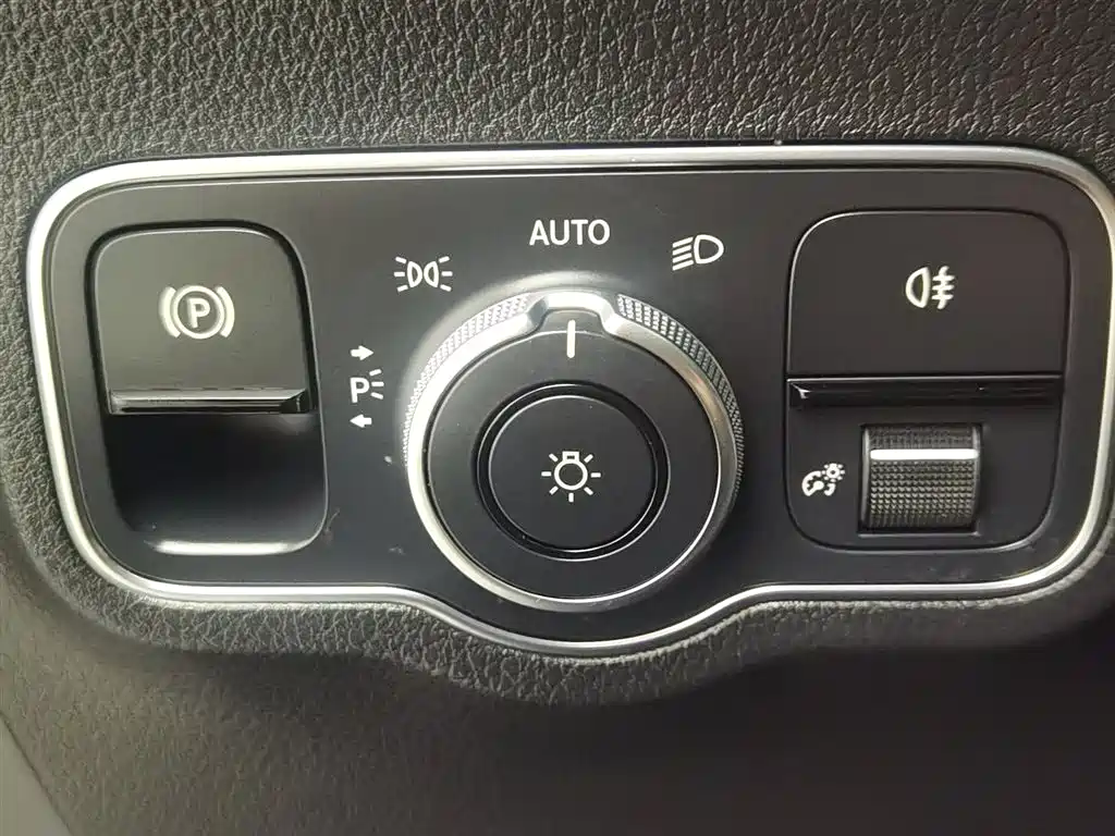Mercedes-Benz GLB 2021 — фото 21