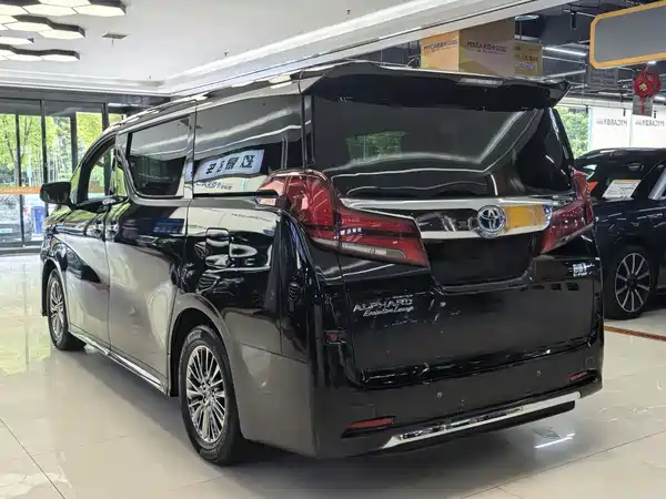 Toyota Alphard 2022
