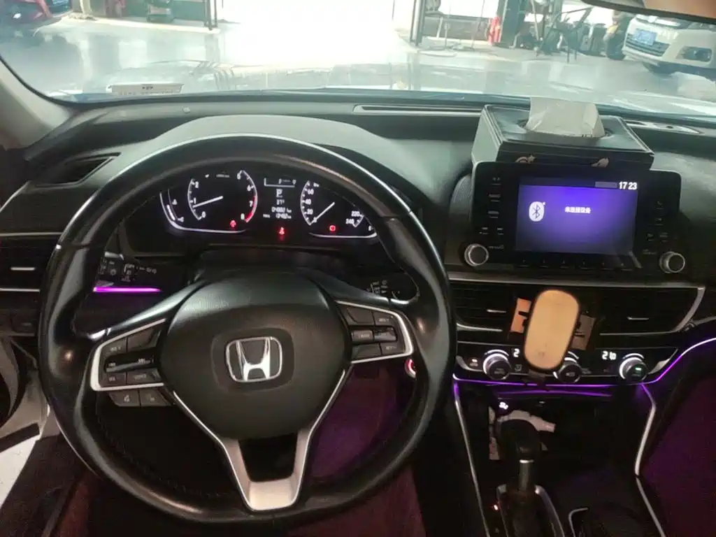 Honda Accord 2021 — фото 10