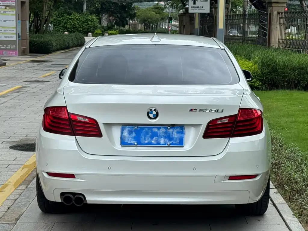 BMW 5 Series 2015 — фото 5
