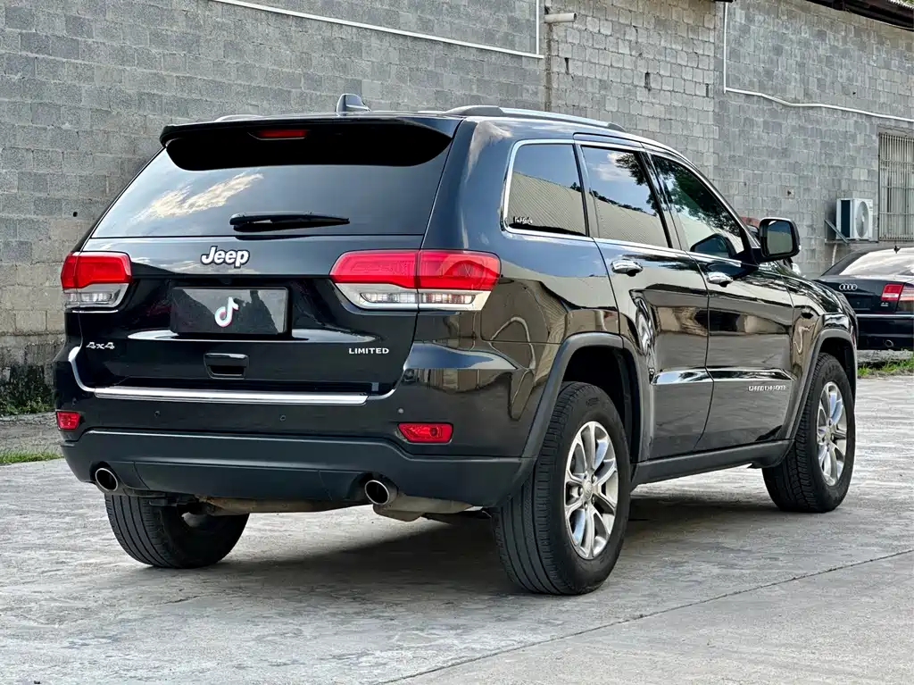 Jeep Grand Cherokee 2014 — фото 7
