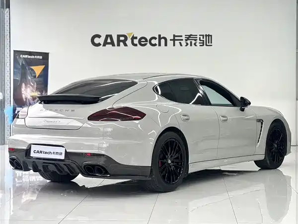 Porsche Panamera 2013